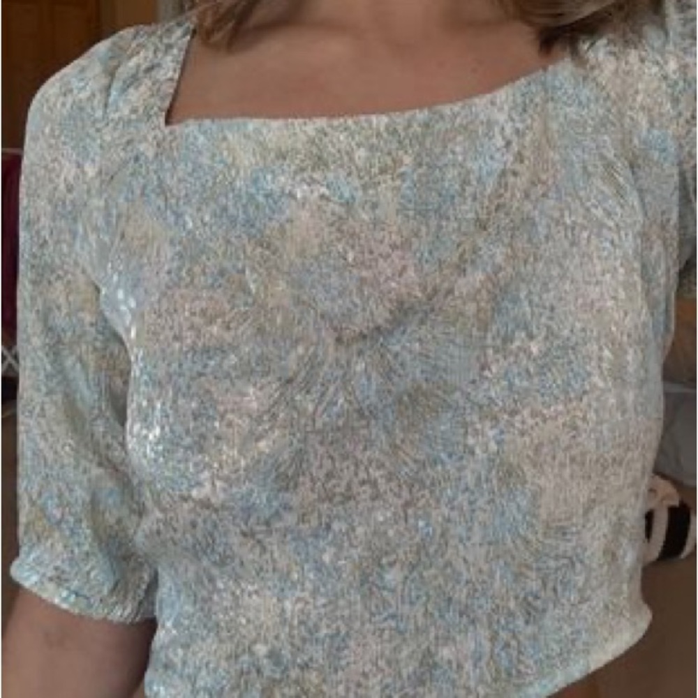 NEW H&M Open-Back Puff Sleeve Blouse – Size M